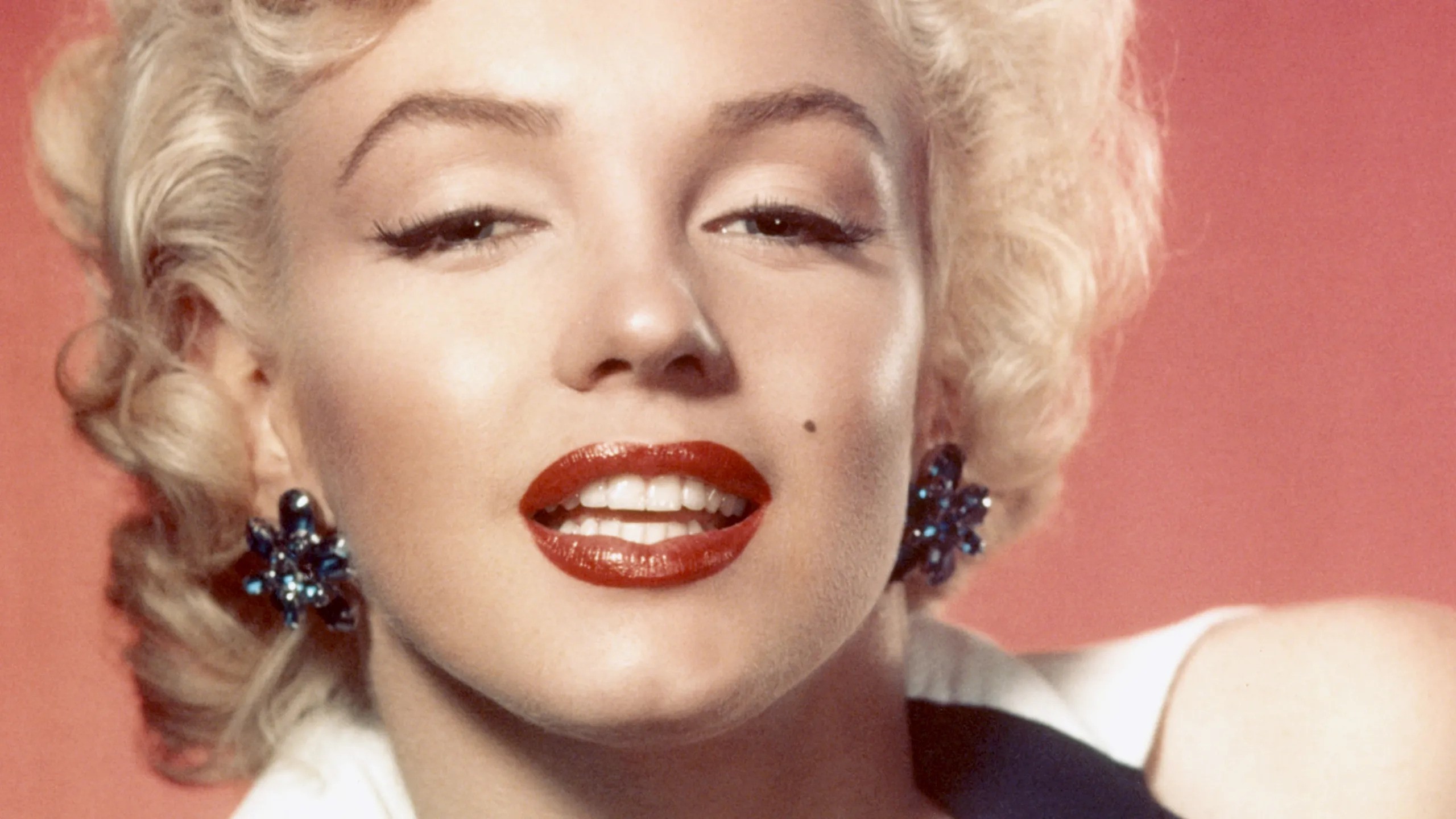 Ikonický linkový eye make-up look Marilyn - Glamour UK